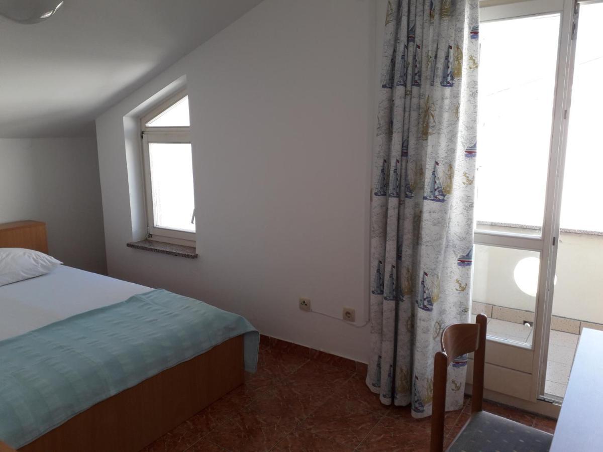 נובליה Apartments Miljenko מראה חיצוני תמונה