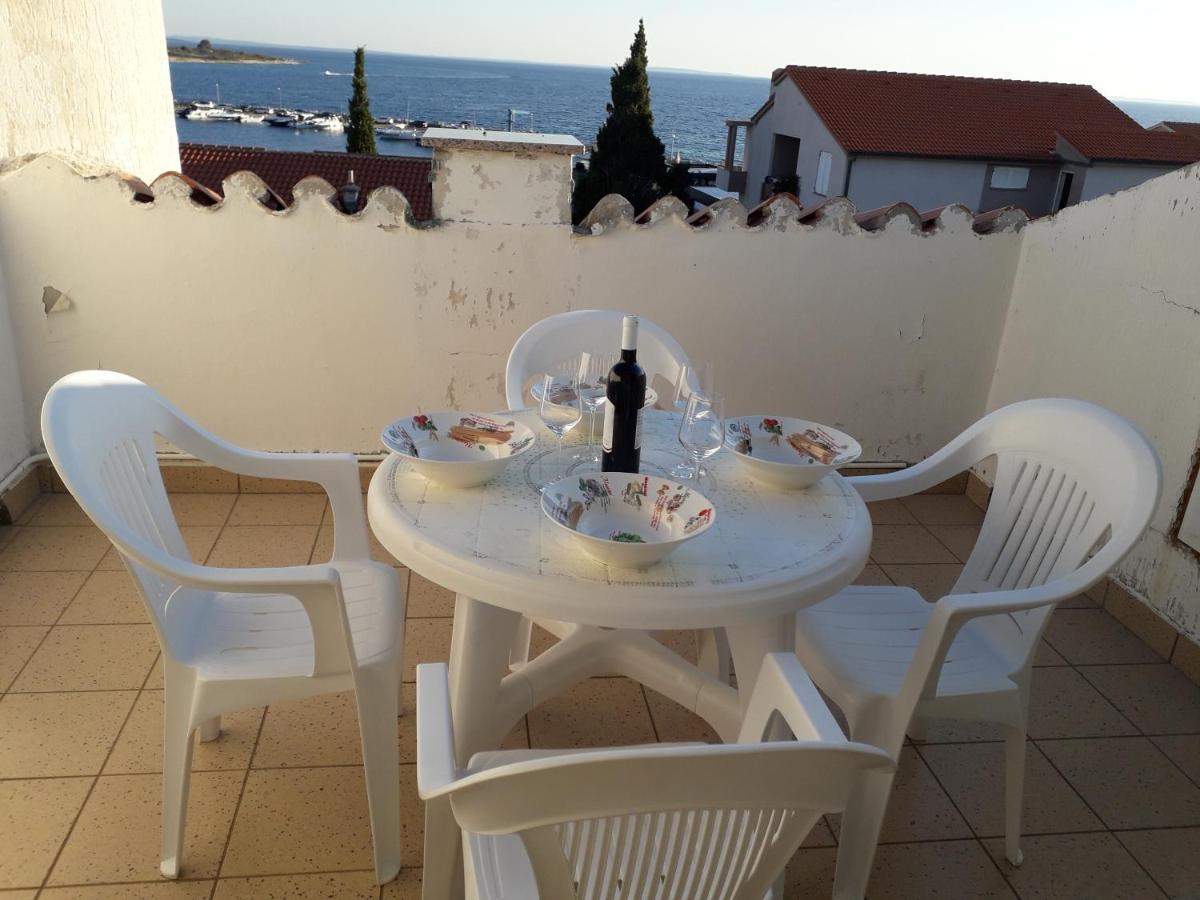 נובליה Apartments Miljenko מראה חיצוני תמונה